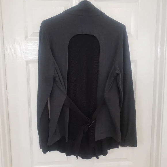 CAbi Style 3184 Mesh Back Gray Black Jacket - Picture 2 of 5